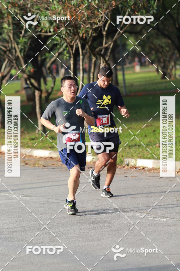 Buy your photos of the event10 Milhas 2018 - S�o Paulo on Fotop