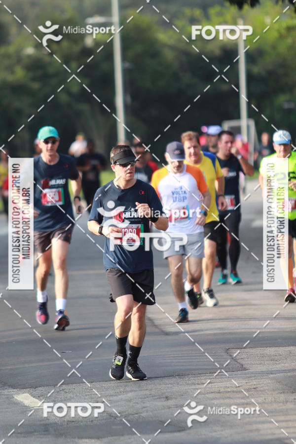 Buy your photos of the event10 Milhas 2018 - S�o Paulo on Fotop