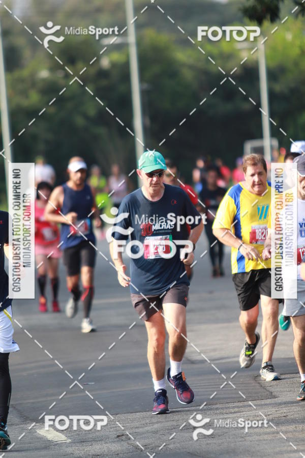 Buy your photos of the event10 Milhas 2018 - S�o Paulo on Fotop