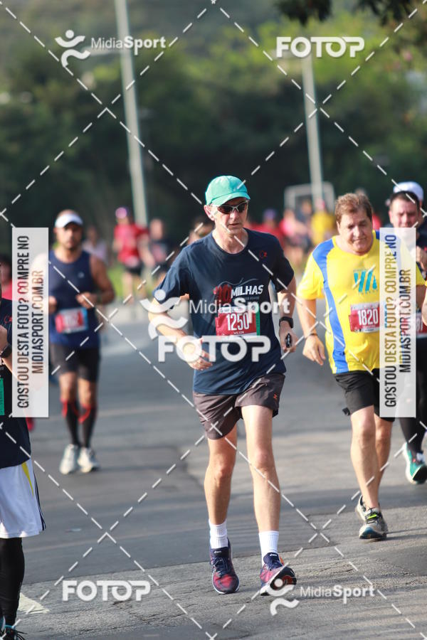 Buy your photos of the event10 Milhas 2018 - S�o Paulo on Fotop
