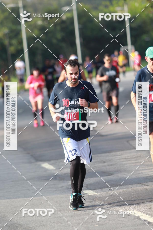 Buy your photos of the event10 Milhas 2018 - S�o Paulo on Fotop