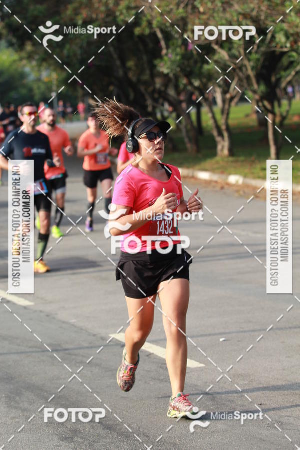 Buy your photos of the event10 Milhas 2018 - S�o Paulo on Fotop