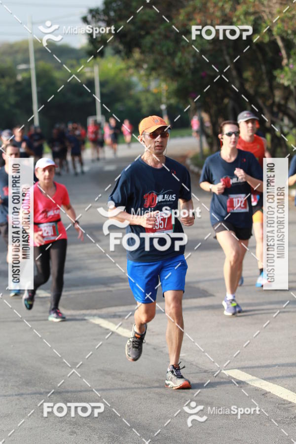 Buy your photos of the event10 Milhas 2018 - S�o Paulo on Fotop