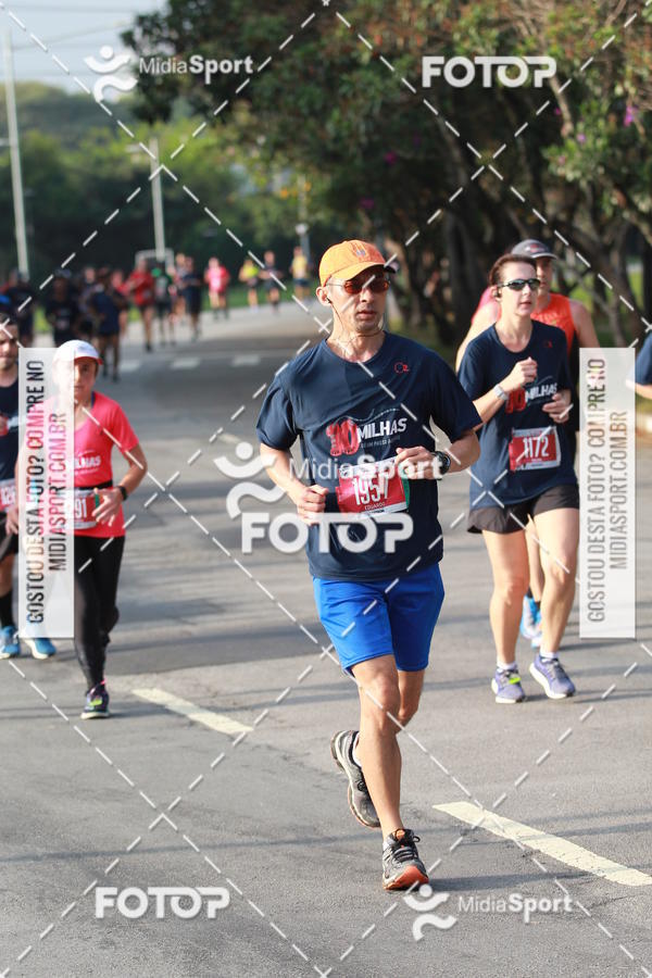 Buy your photos of the event10 Milhas 2018 - S�o Paulo on Fotop