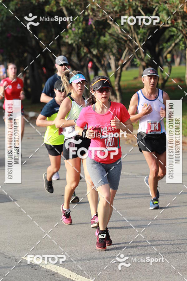 Buy your photos of the event10 Milhas 2018 - S�o Paulo on Fotop