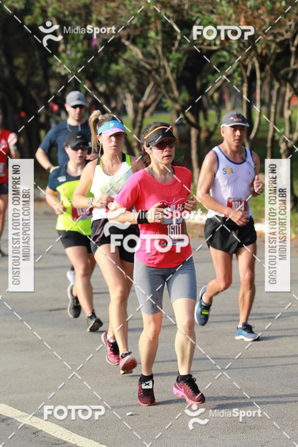 Buy your photos of the event10 Milhas 2018 - S�o Paulo on Fotop