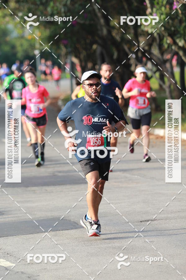 Buy your photos of the event10 Milhas 2018 - S�o Paulo on Fotop