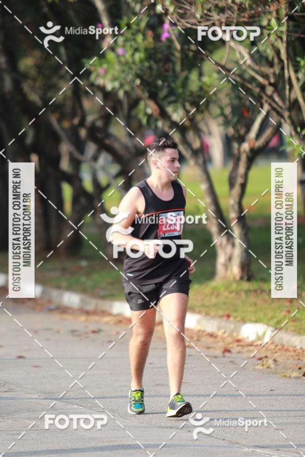 Buy your photos of the event10 Milhas 2018 - S�o Paulo on Fotop