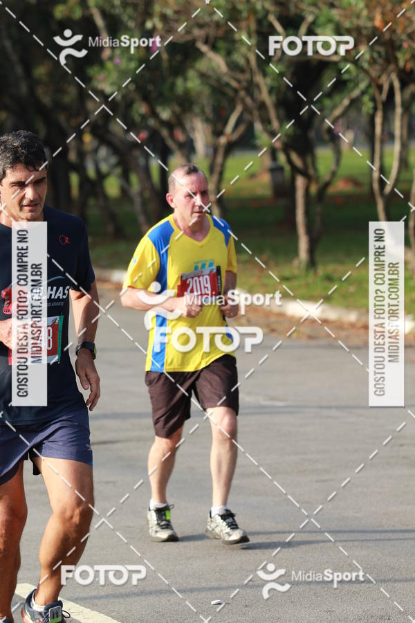 Buy your photos of the event10 Milhas 2018 - S�o Paulo on Fotop