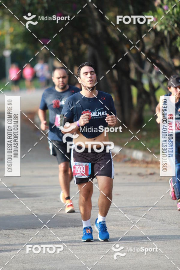 Buy your photos of the event10 Milhas 2018 - S�o Paulo on Fotop