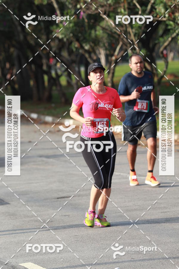 Buy your photos of the event10 Milhas 2018 - S�o Paulo on Fotop