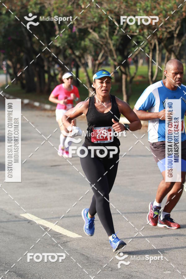 Buy your photos of the event10 Milhas 2018 - S�o Paulo on Fotop