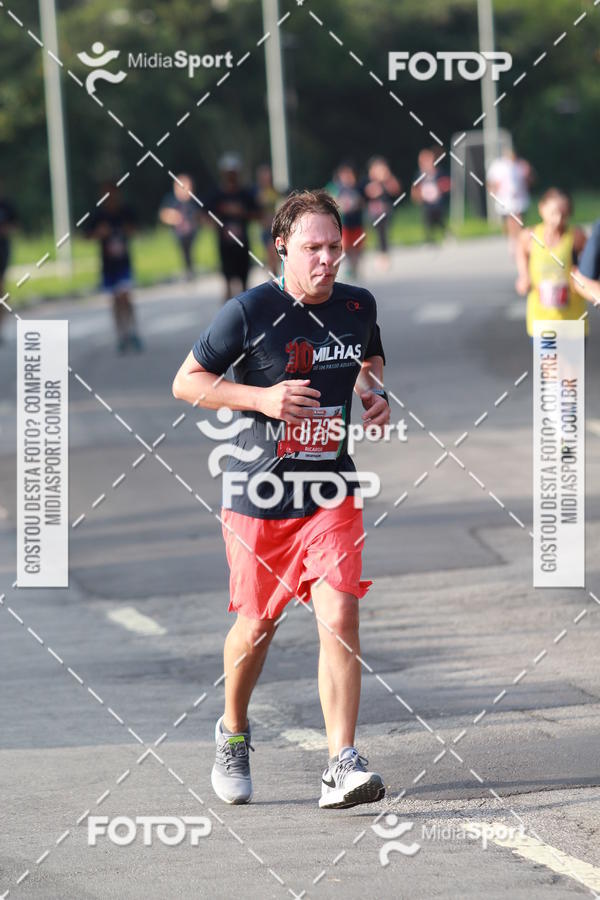 Buy your photos of the event10 Milhas 2018 - S�o Paulo on Fotop