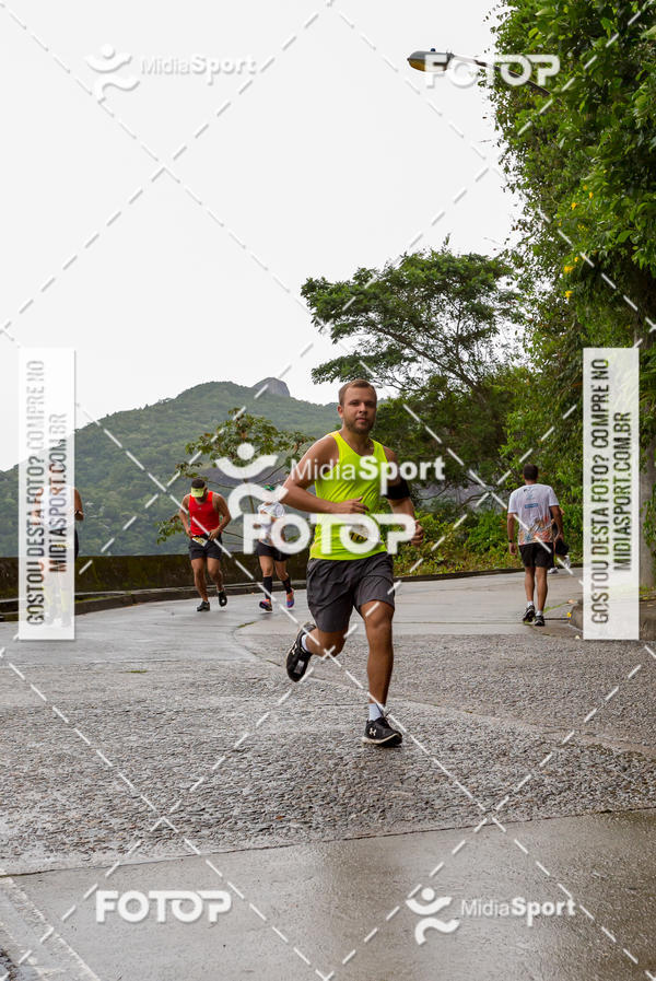 Buy your photos of the event1� Virada Carioca Run on Fotop