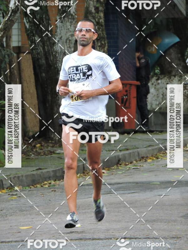 Buy your photos of the event1 Virada Carioca Run on Fotop