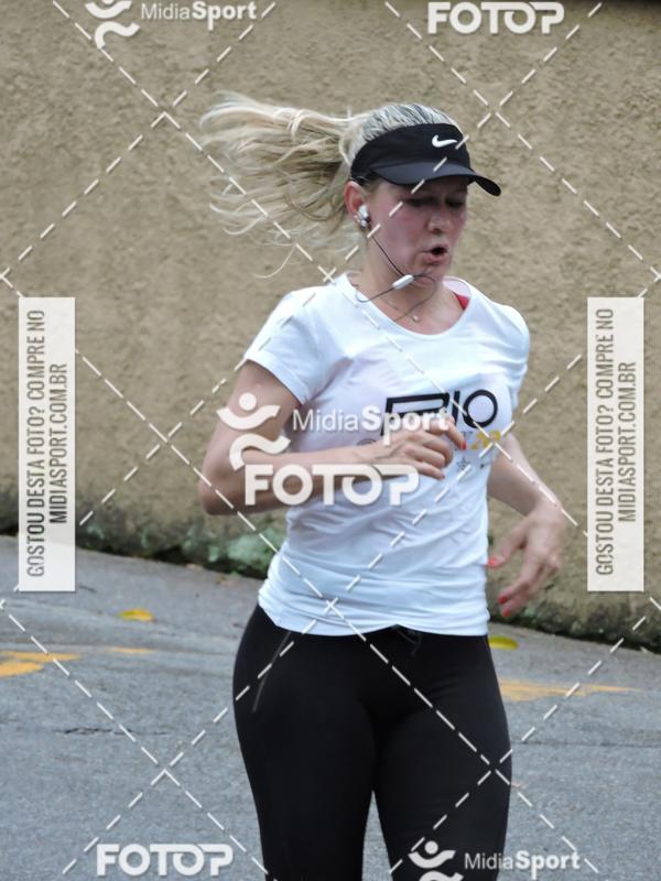Buy your photos of the event1 Virada Carioca Run on Fotop