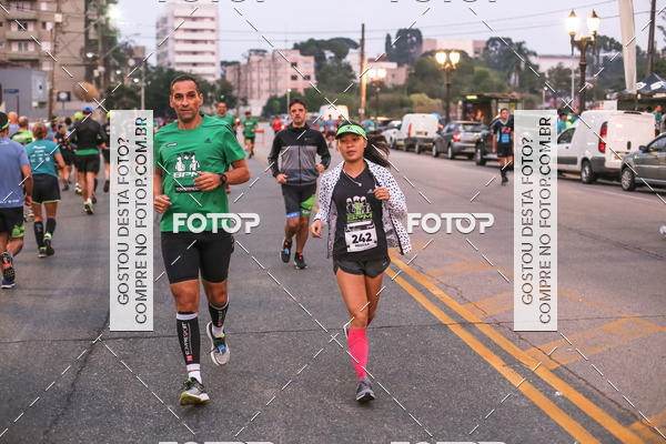 Buy your photos of the eventMeia Maratona Internacional de Curitiba 2018 on Fotop