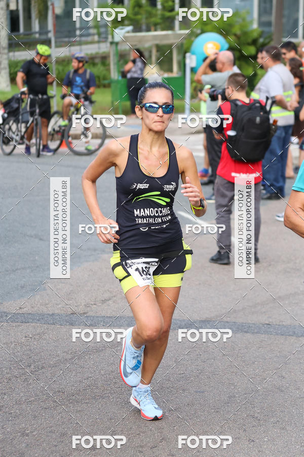 Buy your photos of the eventMeia Maratona Internacional de Curitiba 2018 on Fotop