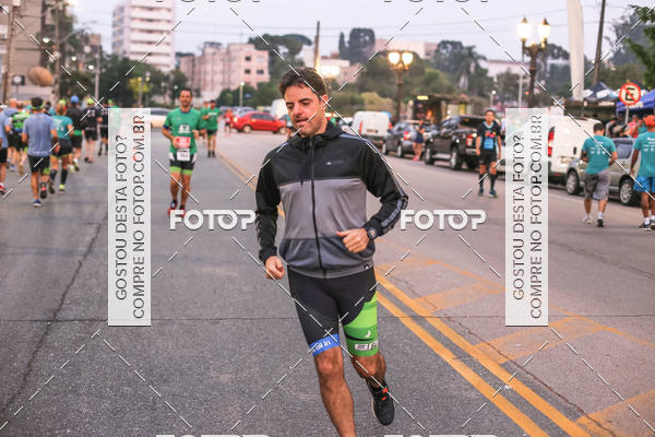 Buy your photos of the eventMeia Maratona Internacional de Curitiba 2018 on Fotop