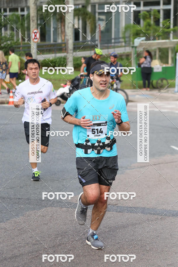 Buy your photos of the eventMeia Maratona Internacional de Curitiba 2018 on Fotop