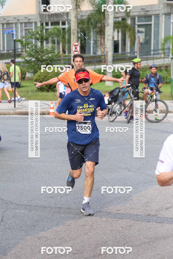 Buy your photos of the eventMeia Maratona Internacional de Curitiba 2018 on Fotop
