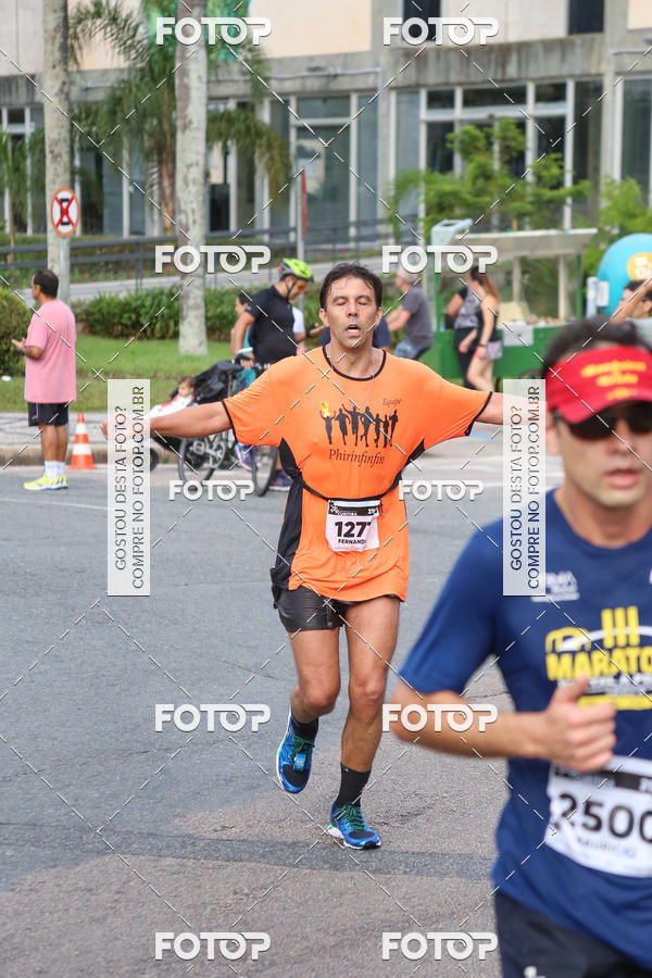 Buy your photos of the eventMeia Maratona Internacional de Curitiba 2018 on Fotop