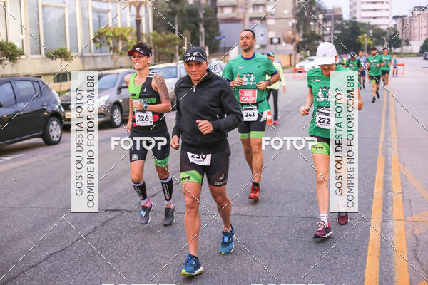 Buy your photos of the eventMeia Maratona Internacional de Curitiba 2018 on Fotop