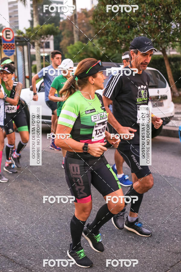 Buy your photos of the eventMeia Maratona Internacional de Curitiba 2018 on Fotop