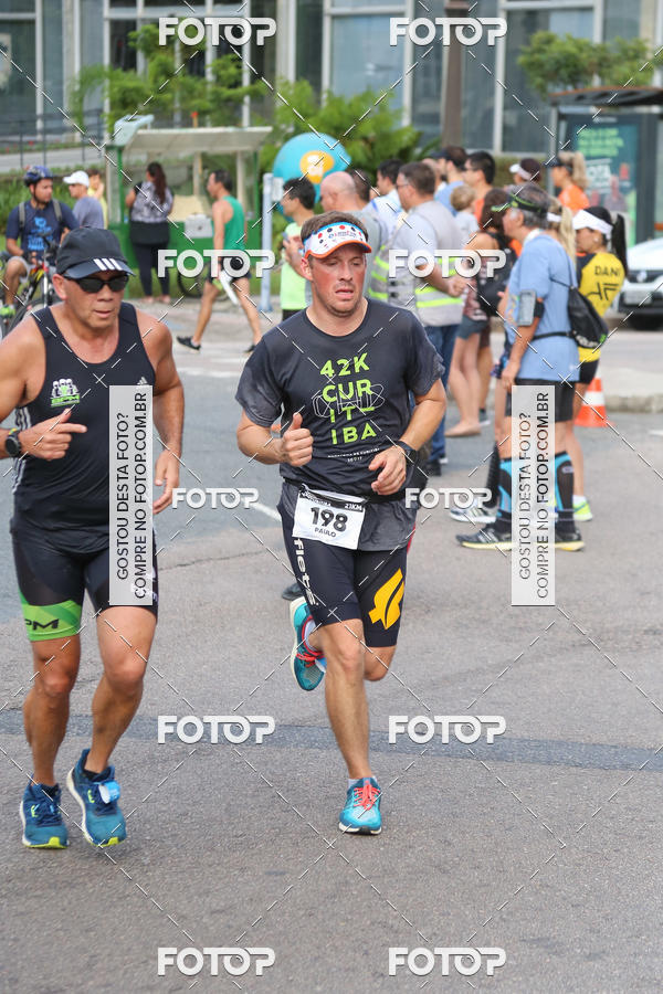 Buy your photos of the eventMeia Maratona Internacional de Curitiba 2018 on Fotop