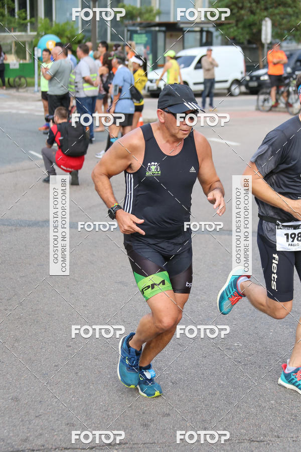 Buy your photos of the eventMeia Maratona Internacional de Curitiba 2018 on Fotop