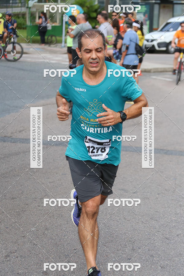 Buy your photos of the eventMeia Maratona Internacional de Curitiba 2018 on Fotop