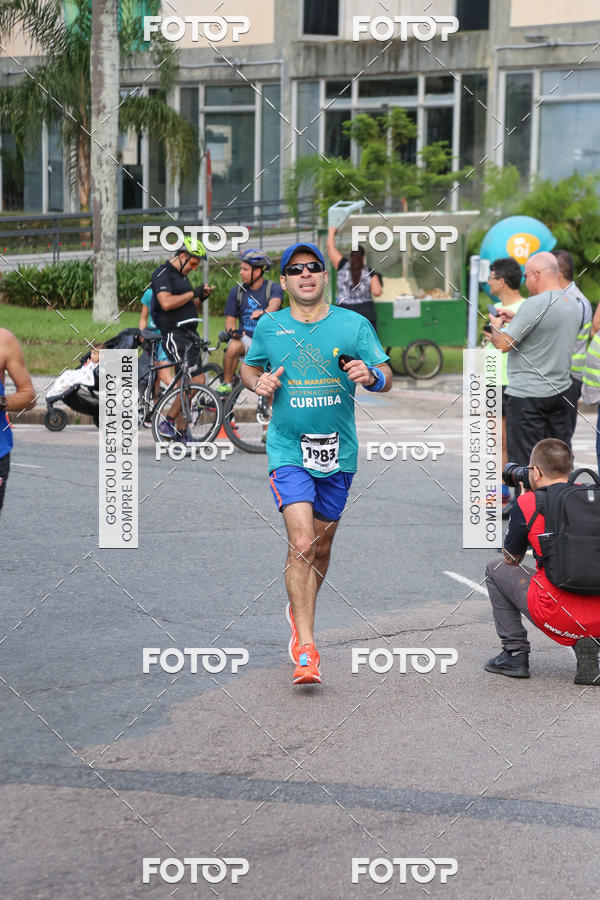 Buy your photos of the eventMeia Maratona Internacional de Curitiba 2018 on Fotop