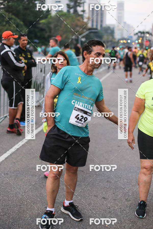 Buy your photos of the eventMeia Maratona Internacional de Curitiba 2018 on Fotop