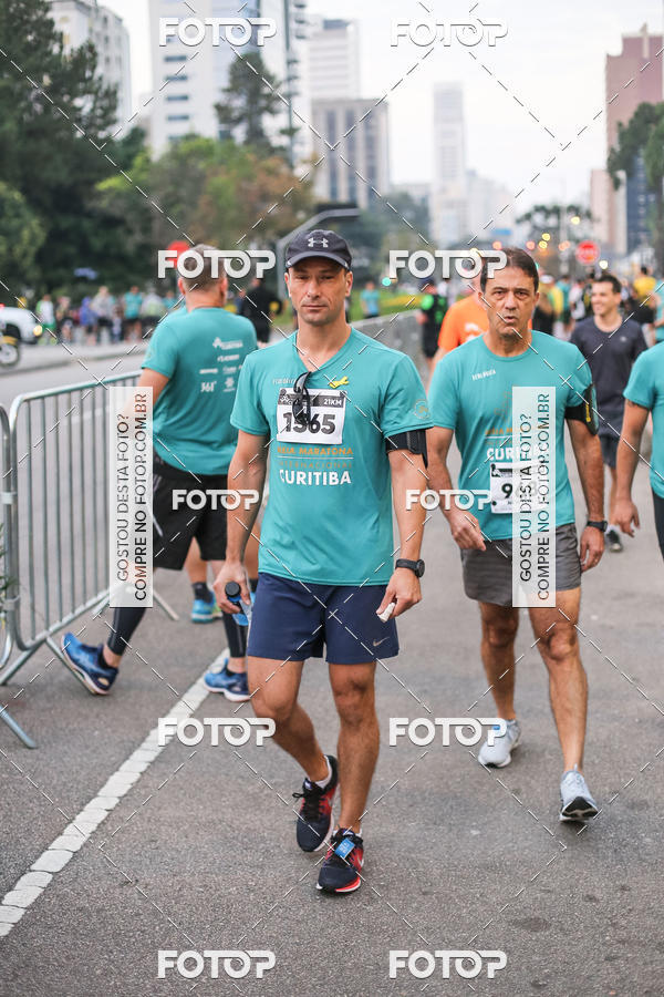Buy your photos of the eventMeia Maratona Internacional de Curitiba 2018 on Fotop