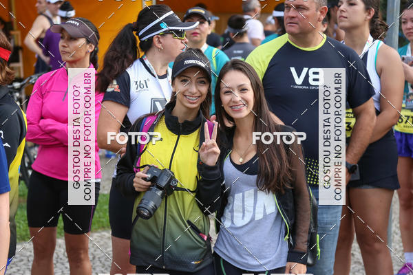 Buy your photos of the eventMeia Maratona Internacional de Curitiba 2018 on Fotop