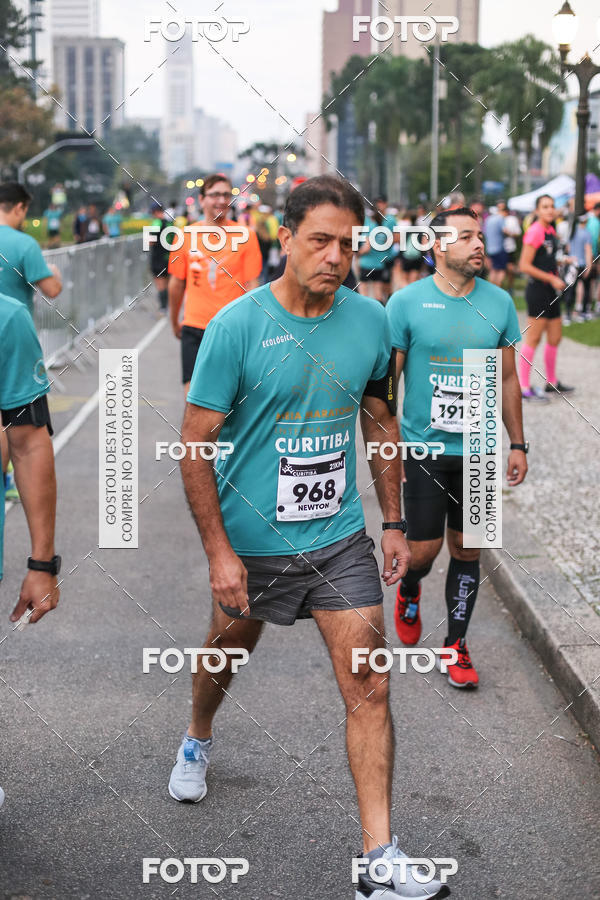 Buy your photos of the eventMeia Maratona Internacional de Curitiba 2018 on Fotop