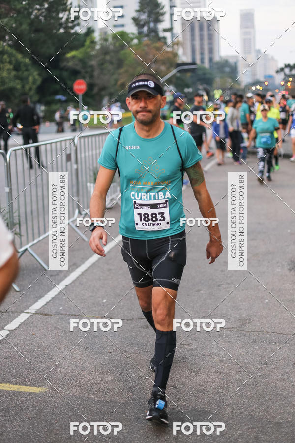 Buy your photos of the eventMeia Maratona Internacional de Curitiba 2018 on Fotop