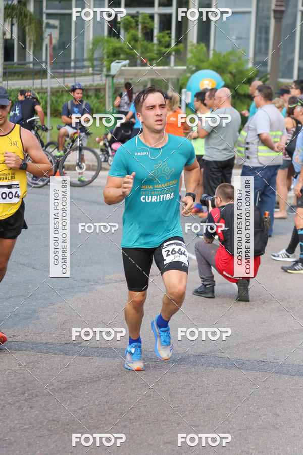 Buy your photos of the eventMeia Maratona Internacional de Curitiba 2018 on Fotop