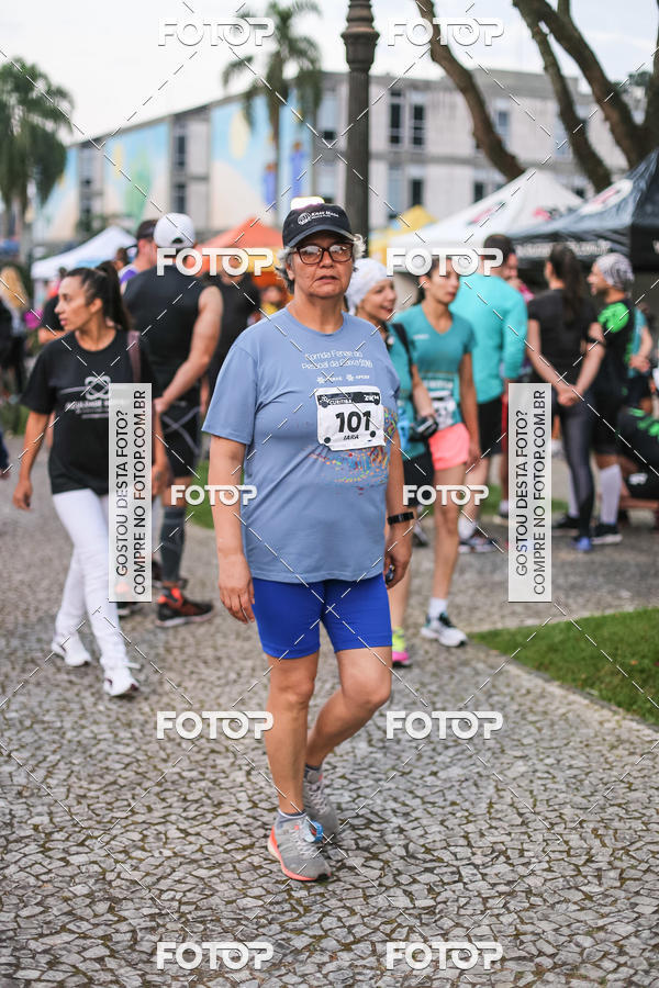 Buy your photos of the eventMeia Maratona Internacional de Curitiba 2018 on Fotop