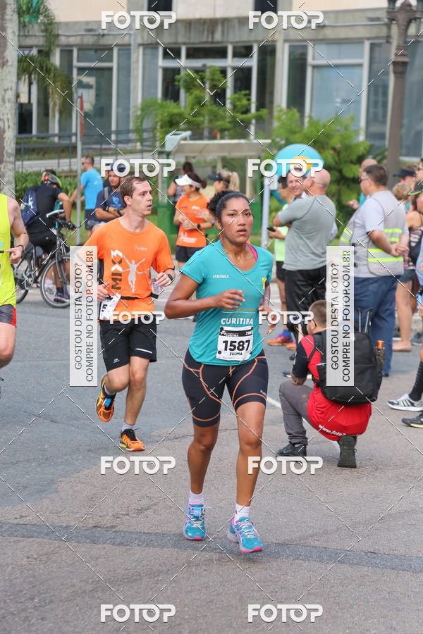 Buy your photos of the eventMeia Maratona Internacional de Curitiba 2018 on Fotop