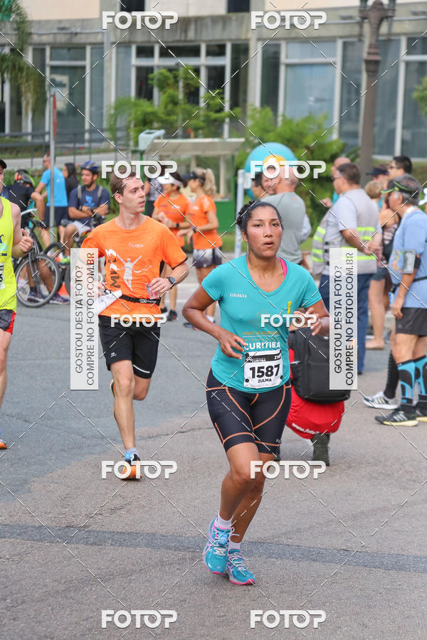 Buy your photos of the eventMeia Maratona Internacional de Curitiba 2018 on Fotop