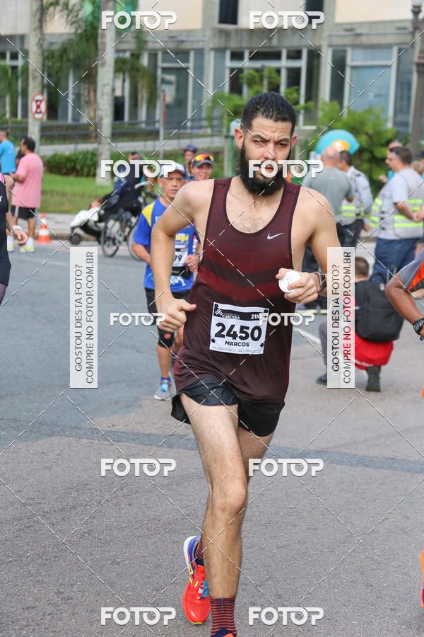 Buy your photos of the eventMeia Maratona Internacional de Curitiba 2018 on Fotop