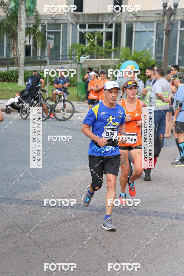 Buy your photos of the eventMeia Maratona Internacional de Curitiba 2018 on Fotop