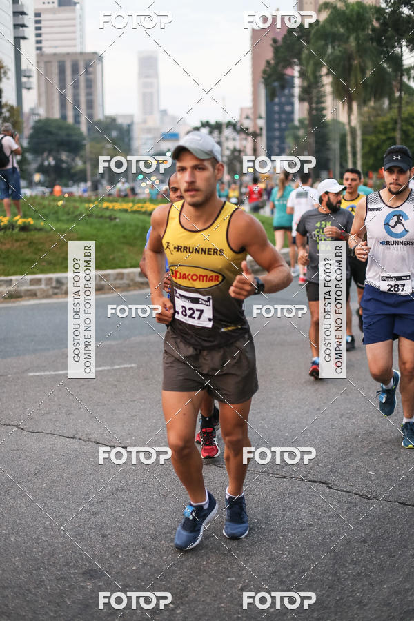 Buy your photos of the eventMeia Maratona Internacional de Curitiba 2018 on Fotop