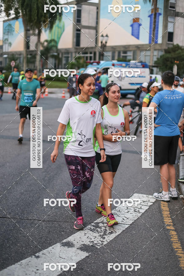 Buy your photos of the eventMeia Maratona Internacional de Curitiba 2018 on Fotop