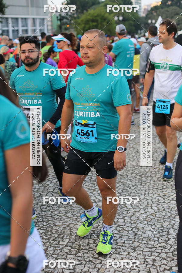 Buy your photos of the eventMeia Maratona Internacional de Curitiba 2018 on Fotop