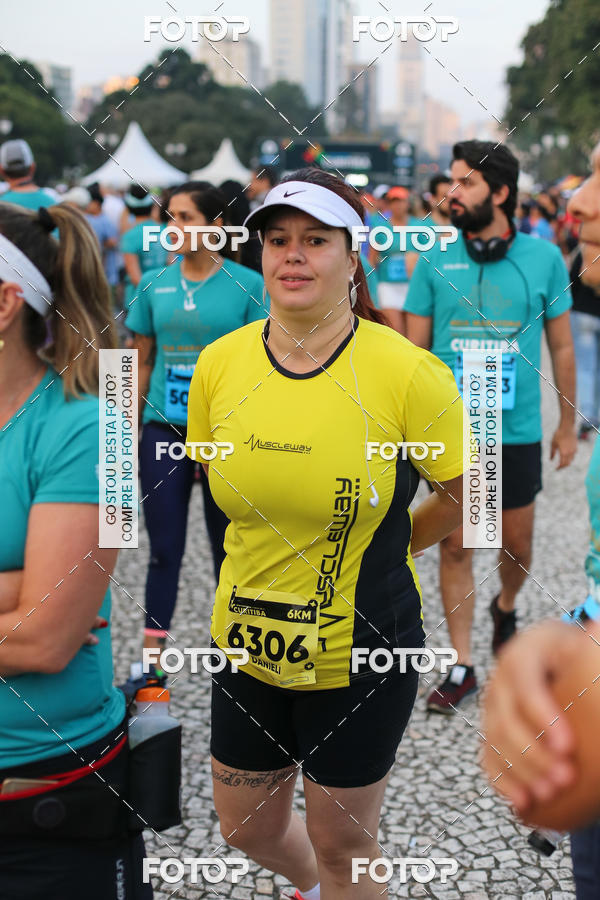 Buy your photos of the eventMeia Maratona Internacional de Curitiba 2018 on Fotop
