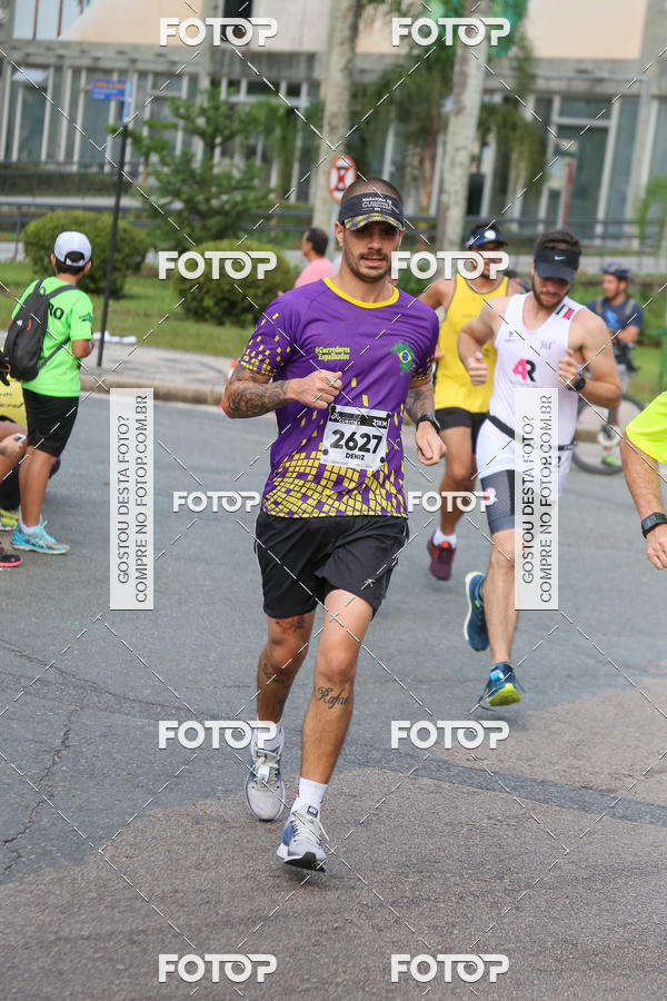Buy your photos of the eventMeia Maratona Internacional de Curitiba 2018 on Fotop