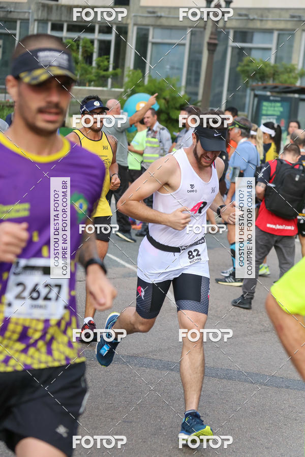 Buy your photos of the eventMeia Maratona Internacional de Curitiba 2018 on Fotop