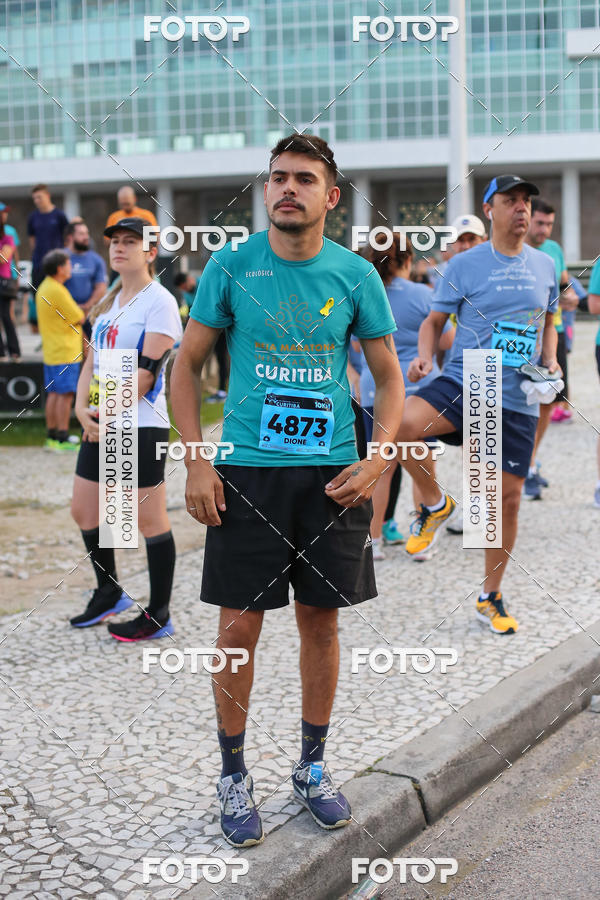 Buy your photos of the eventMeia Maratona Internacional de Curitiba 2018 on Fotop
